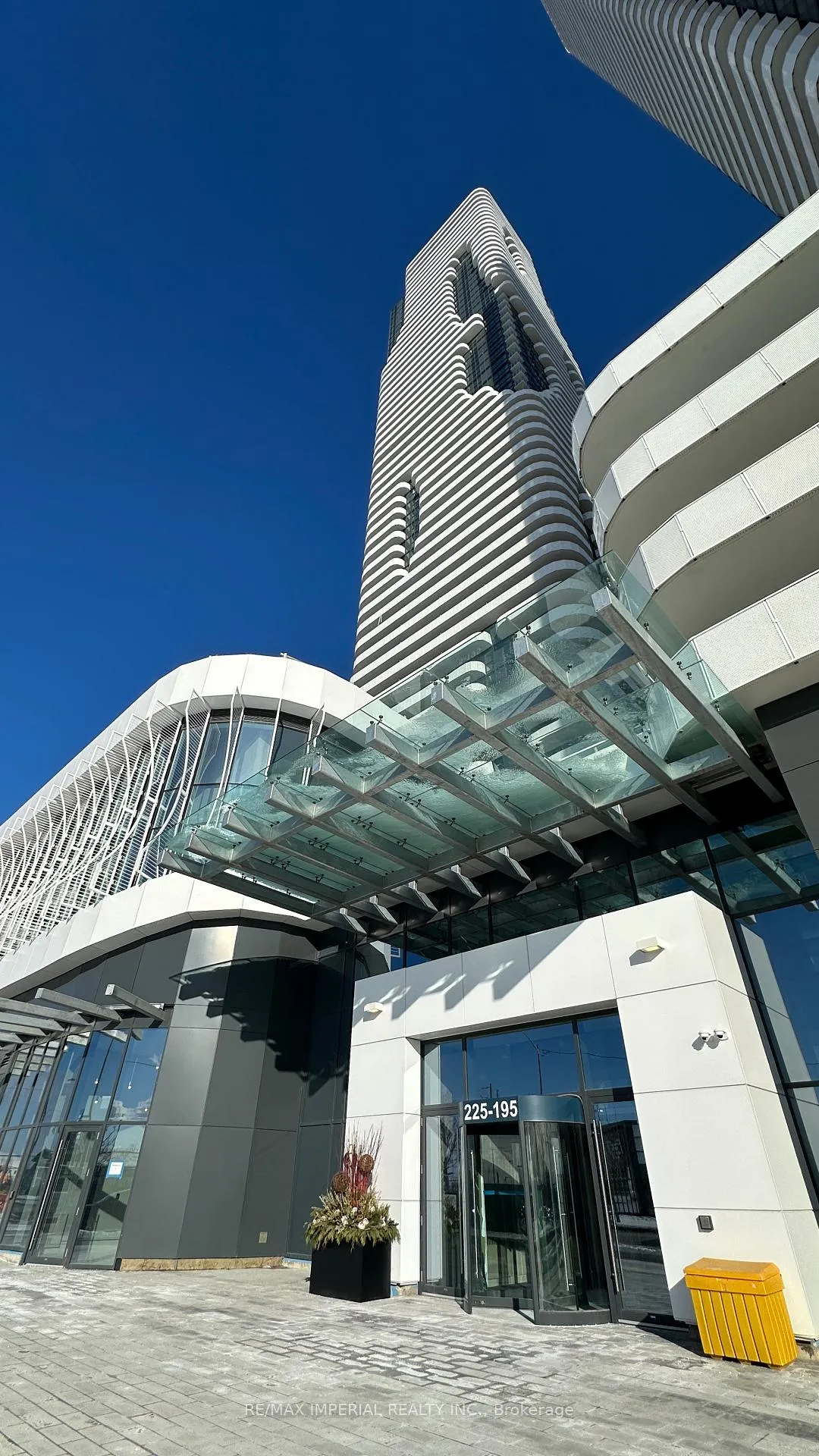 Photo 1 of Unit 1601, 195 Commerce Street, Vaughan, Vaughan Corporate Centre — HOMEH
