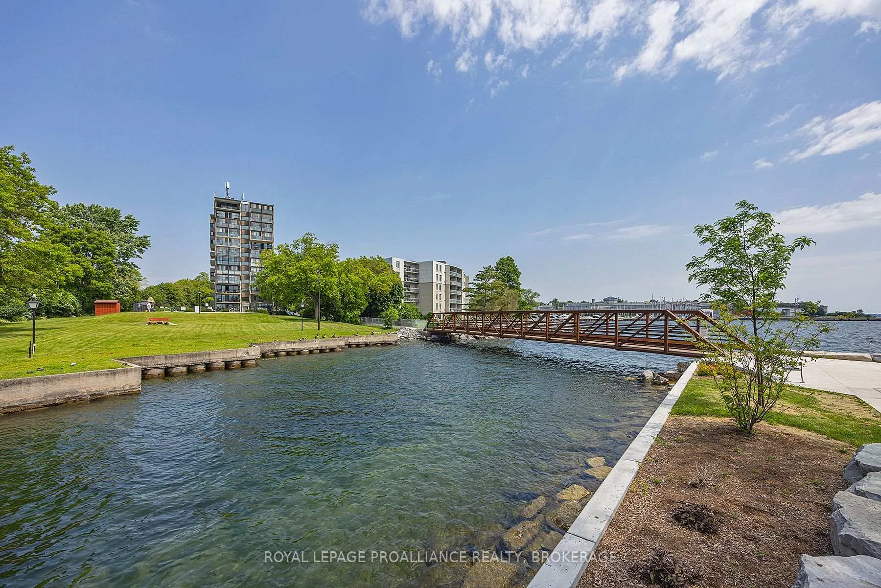 Photo 8 of Unit 903, 2 Mowat Avenue, Kingston, Central City West — HOMEH