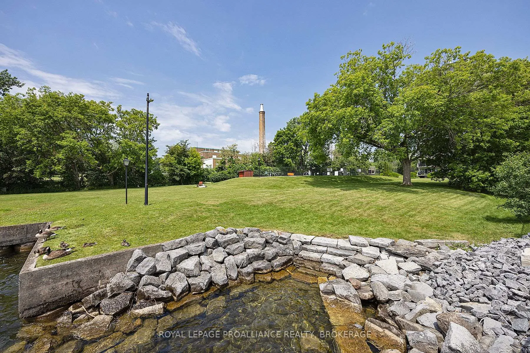 Photo 10 of Unit 903, 2 Mowat Avenue, Kingston, Central City West — HOMEH