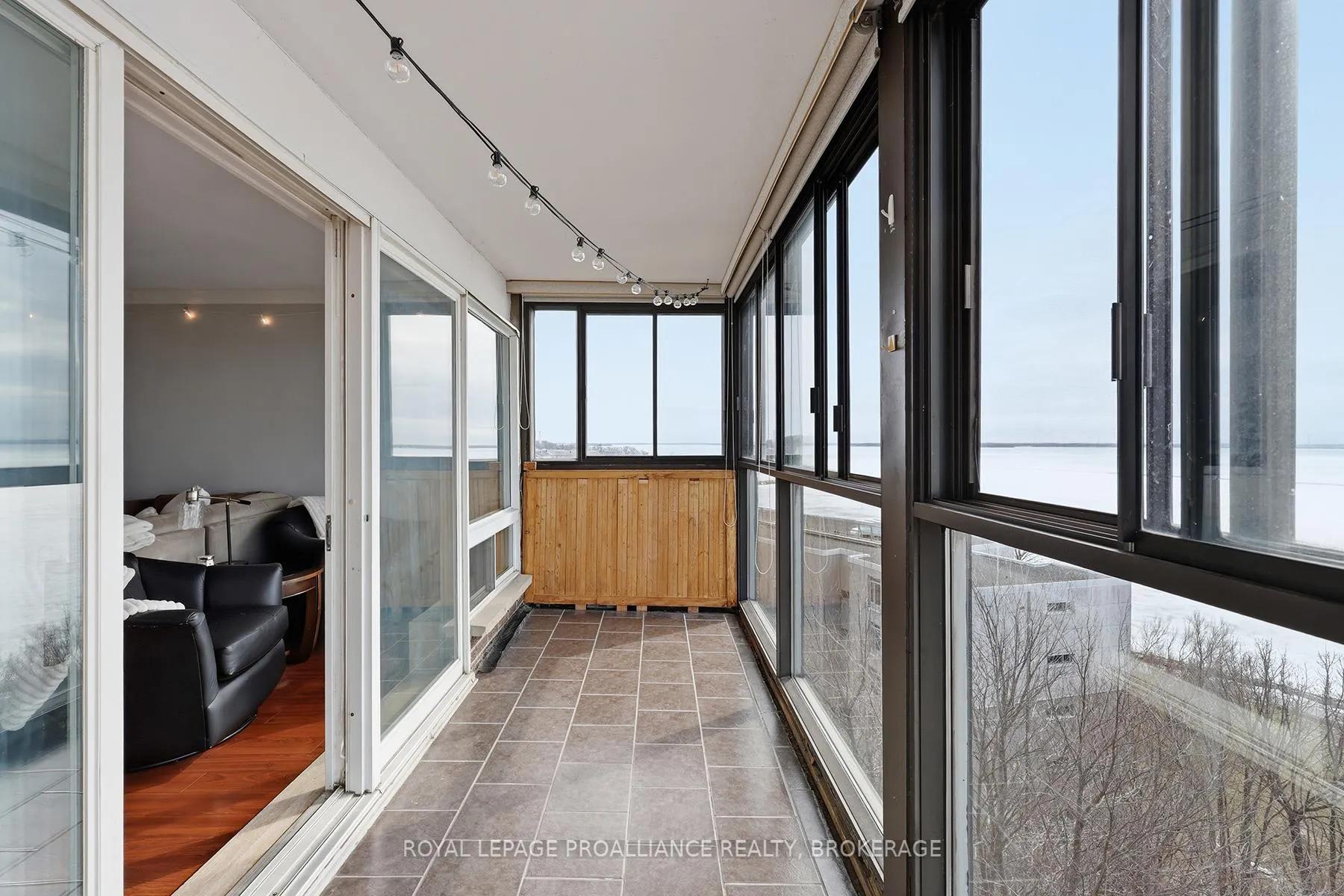 Photo 26 of Unit 903, 2 Mowat Avenue, Kingston, Central City West — HOMEH