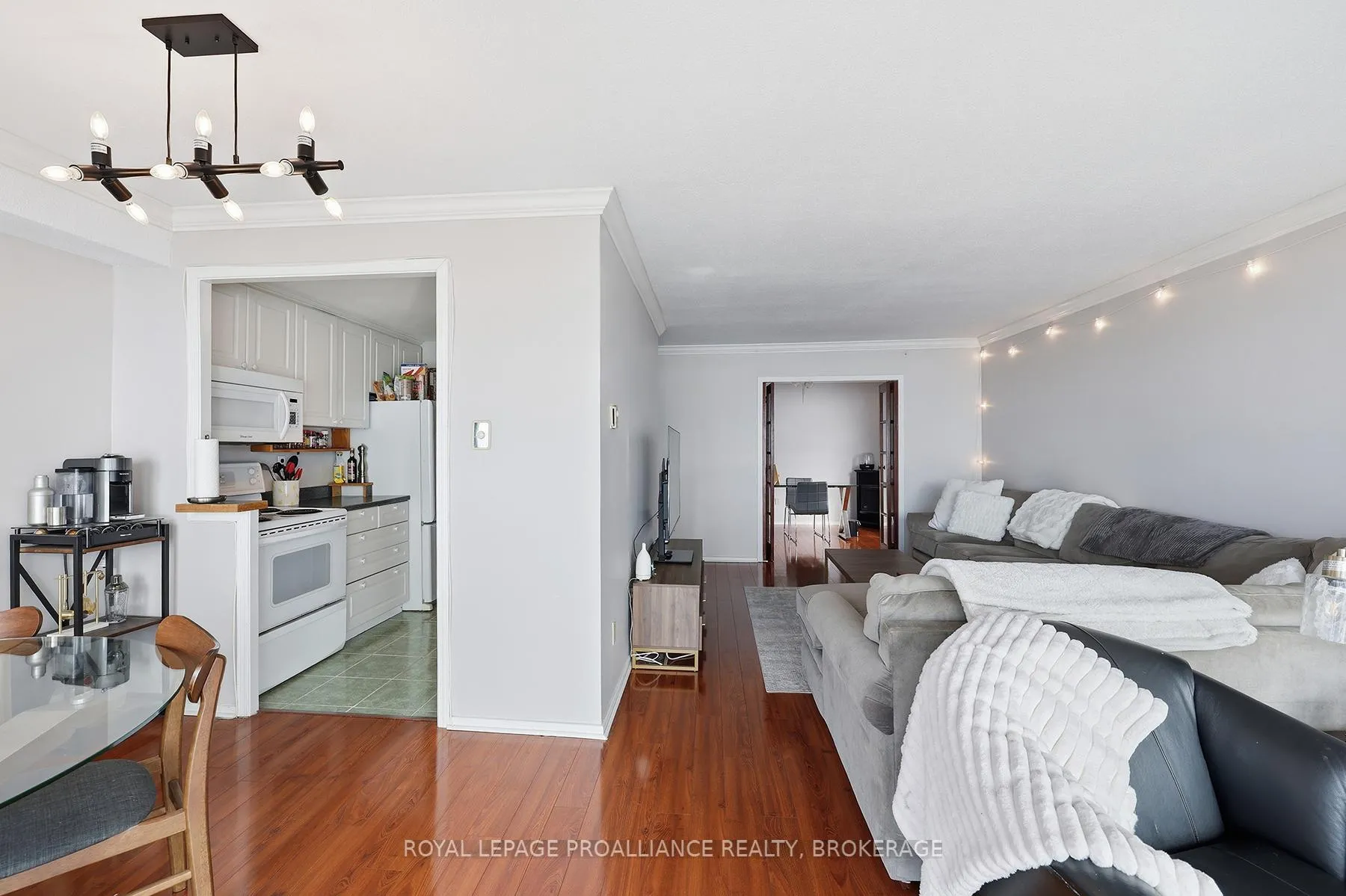 Photo 27 of Unit 903, 2 Mowat Avenue, Kingston, Central City West — HOMEH