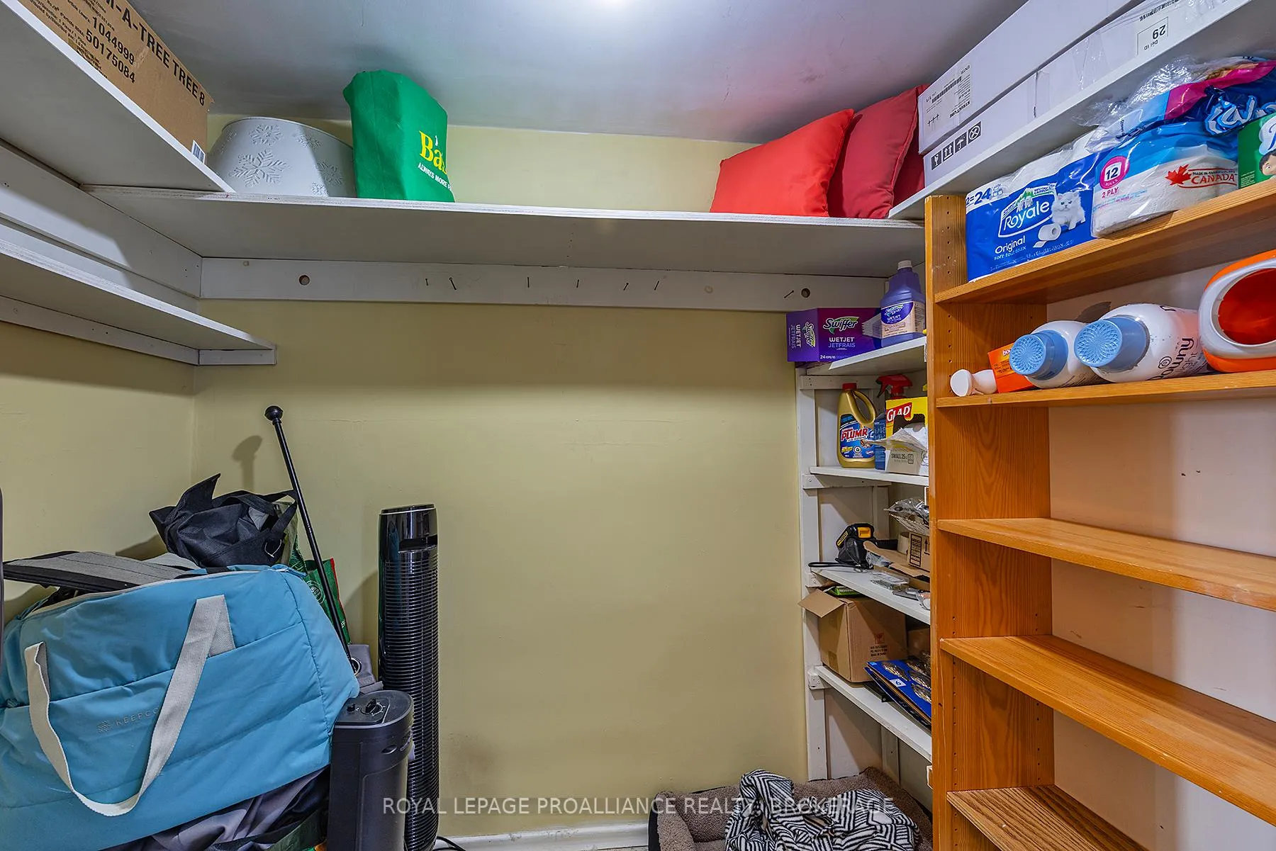 Photo 43 of Unit 903, 2 Mowat Avenue, Kingston, Central City West — HOMEH