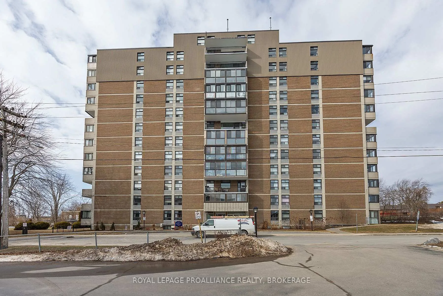Photo 47 of Unit 903, 2 Mowat Avenue, Kingston, Central City West — HOMEH
