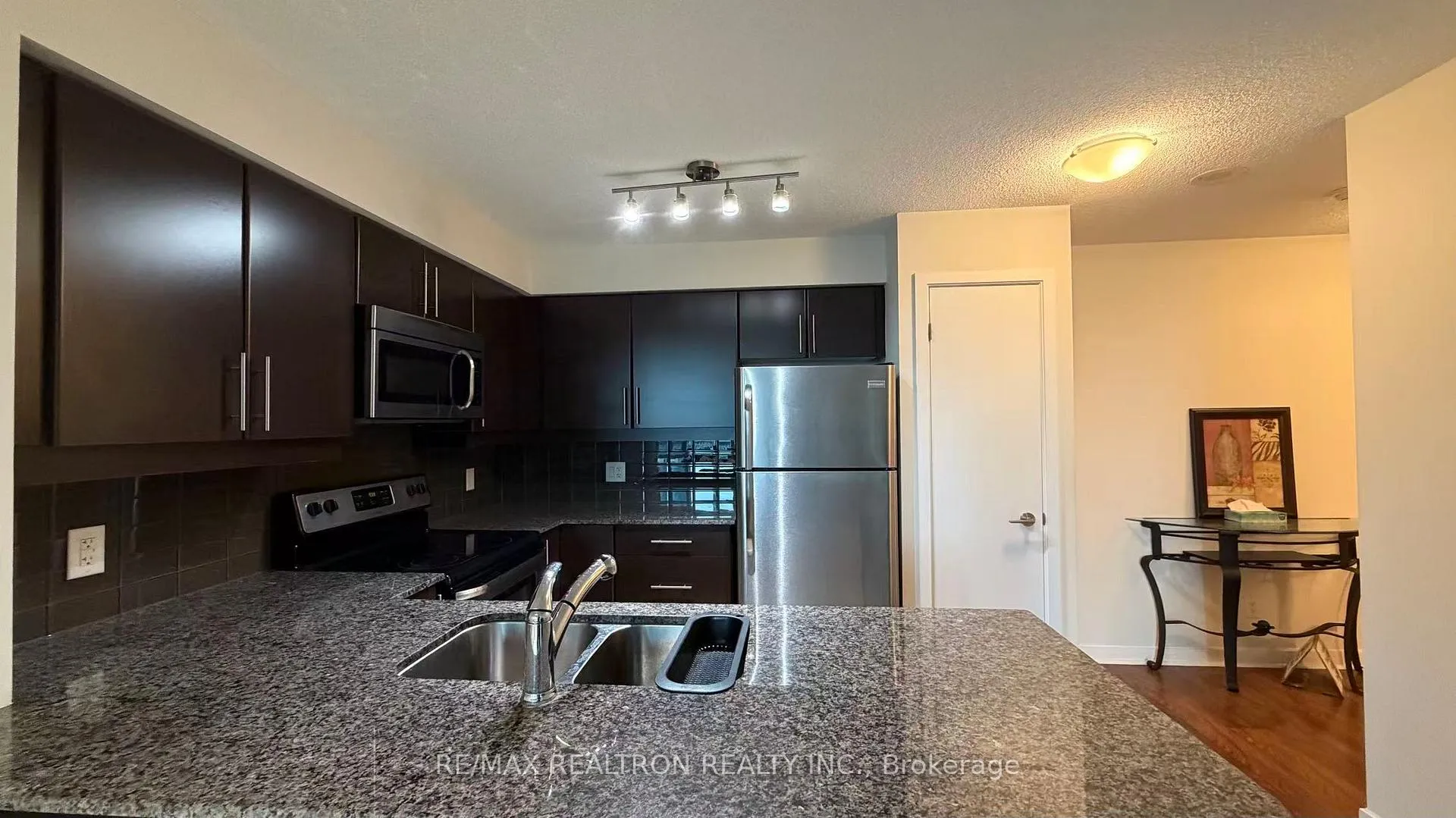 Photo 6 of Unit 1508, 33 Bay Street, Toronto, Waterfront Communities — HOMEH