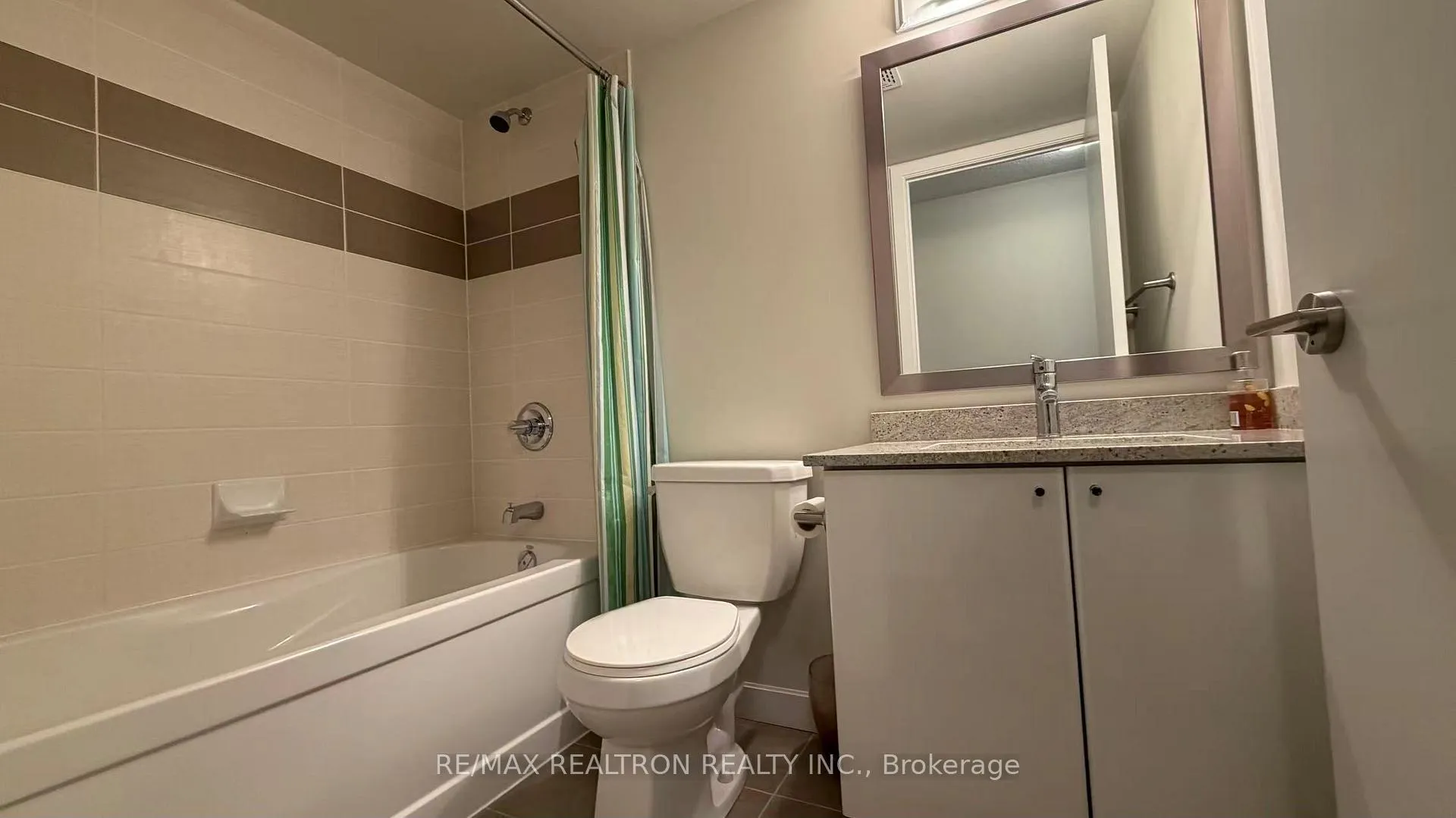 Photo 10 of Unit 1508, 33 Bay Street, Toronto, Waterfront Communities — HOMEH