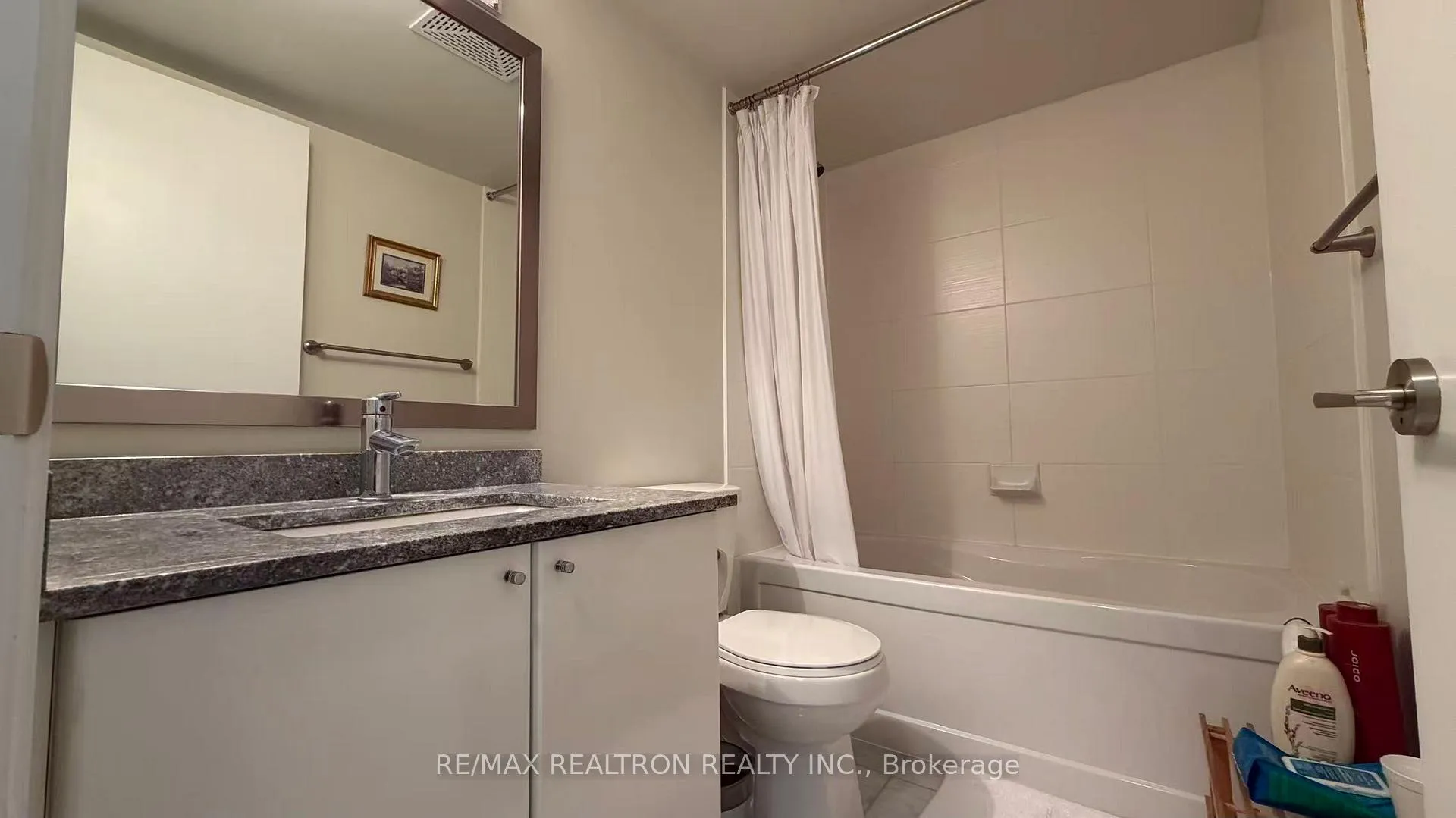 Photo 11 of Unit 1508, 33 Bay Street, Toronto, Waterfront Communities — HOMEH