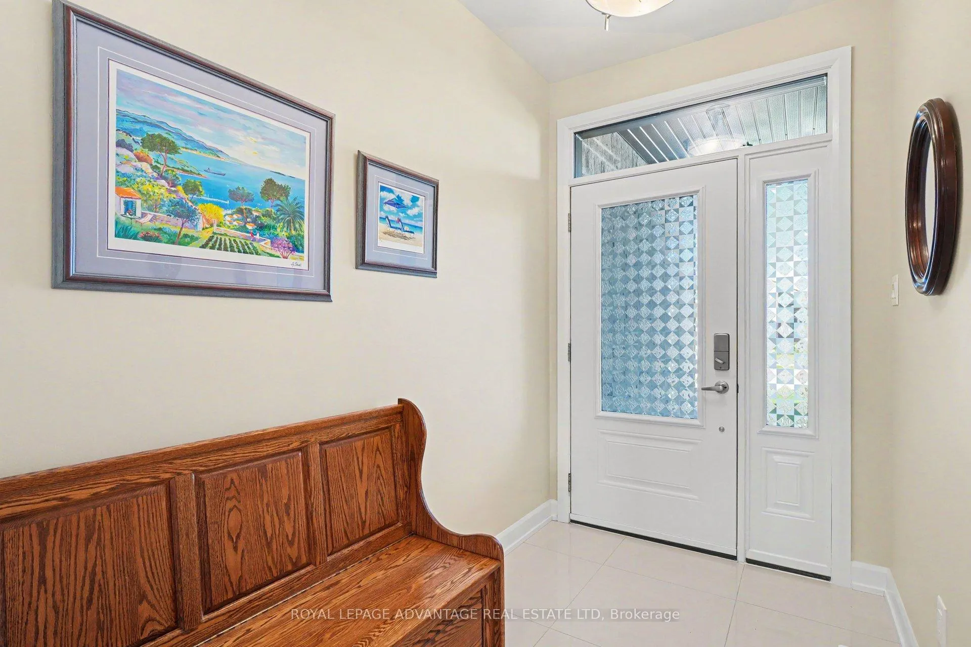 Photo 4 of 23 Senators Gate Drive, Perth — HOMEH