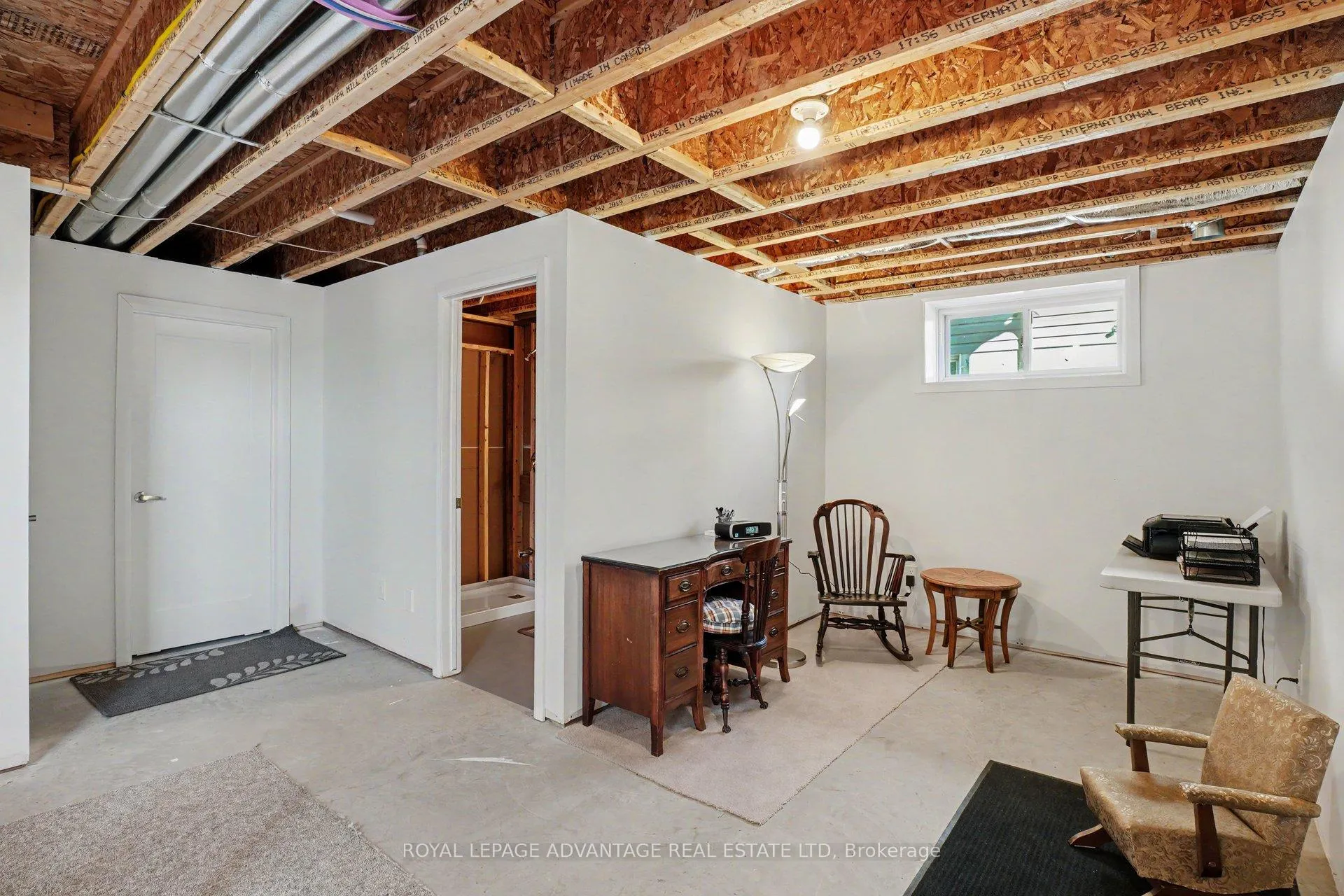 Photo 26 of 23 Senators Gate Drive, Perth — HOMEH