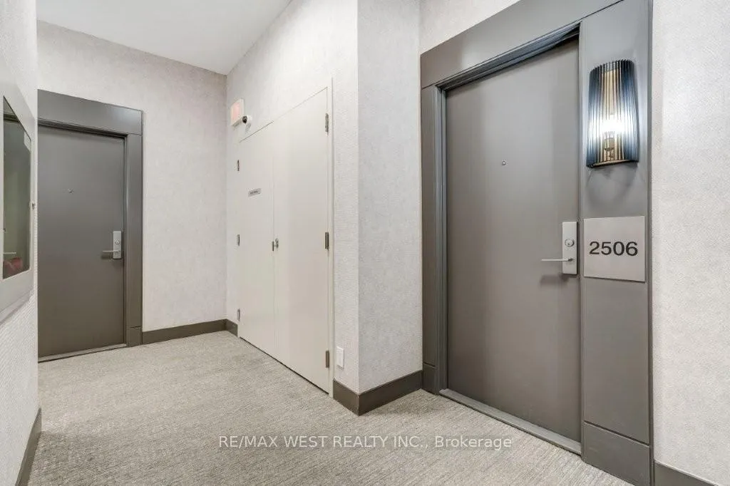 Photo 4 of Unit 2506, 90 Absolute Avenue, Mississauga, City Centre — HOMEH