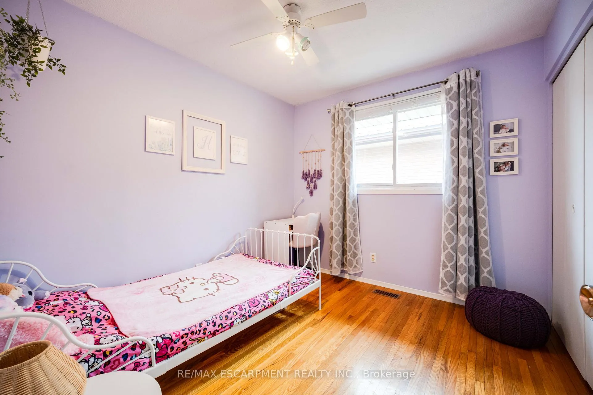 Photo 13 of 50 Ellenson Drive, Brantford — HOMEH