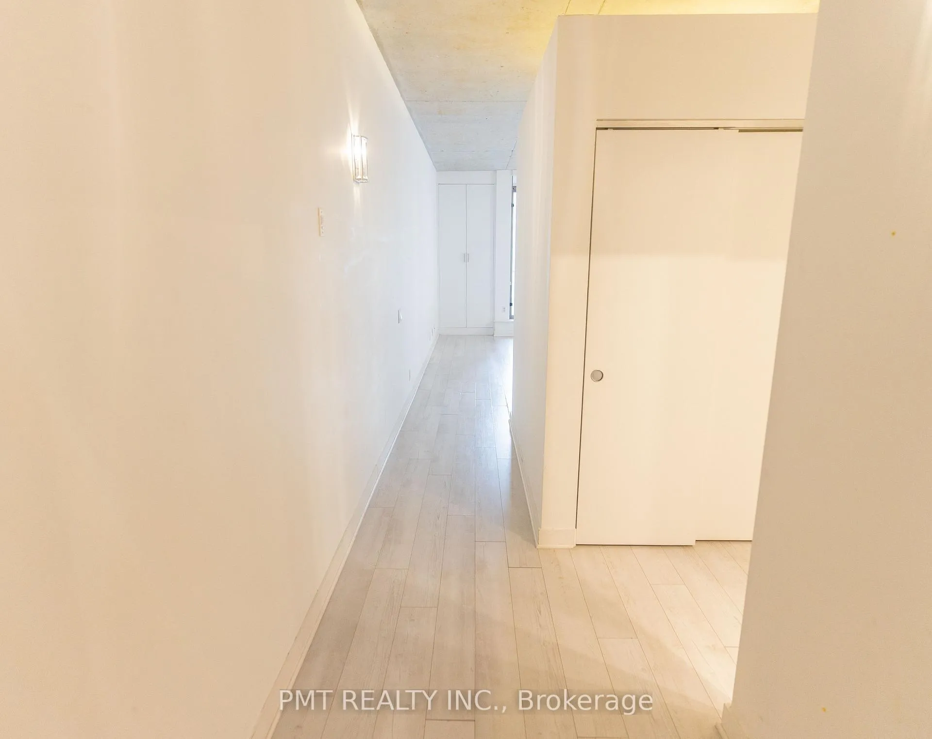 Photo 2 of Unit 401, 36 Charlotte Street, Toronto, Waterfront Communities — HOMEH