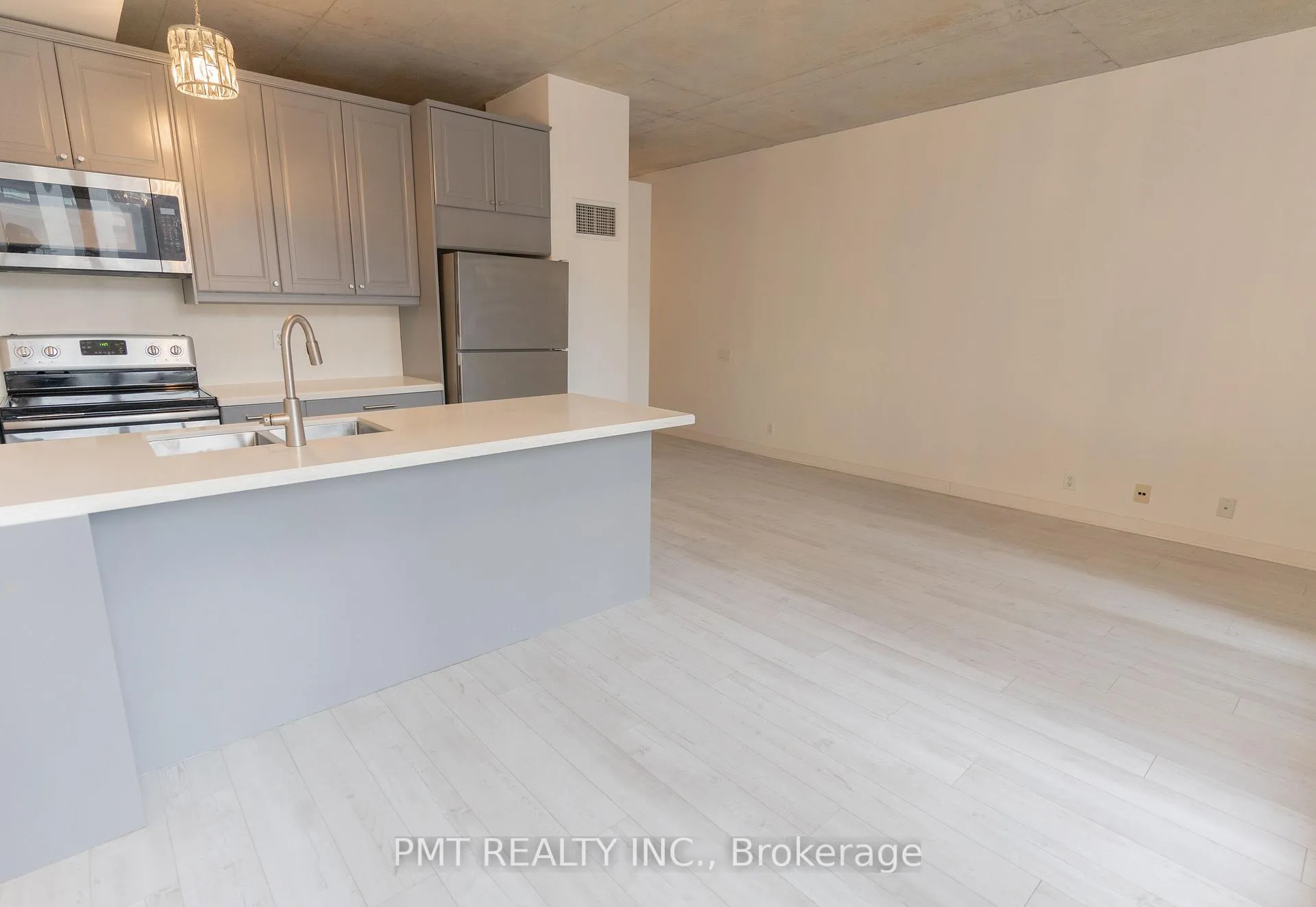Photo 3 of Unit 401, 36 Charlotte Street, Toronto, Waterfront Communities — HOMEH