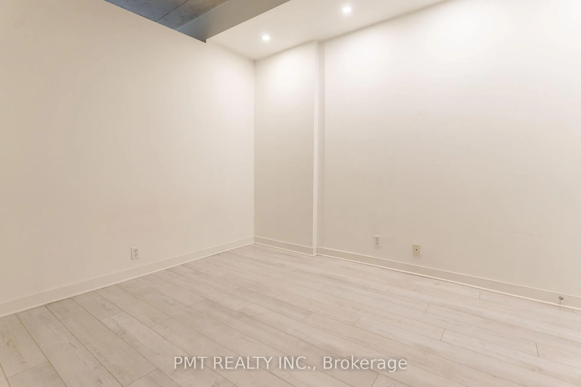Photo 7 of Unit 401, 36 Charlotte Street, Toronto, Waterfront Communities — HOMEH
