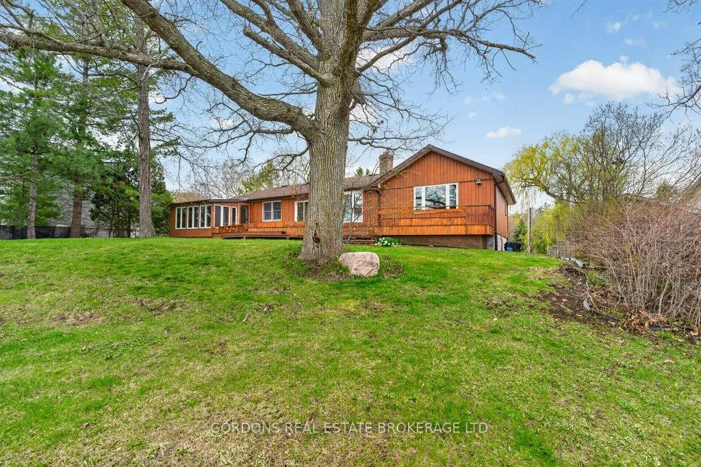 Photo 9 of 1717 Bay Road, Kingston, Kingston East (incl CFB Kingston) — HOMEH