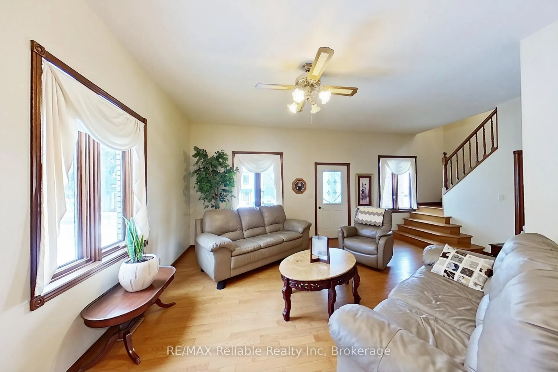 Photo 16 of 67 Rattenbury Street W, Central Huron, Clinton — HOMEH