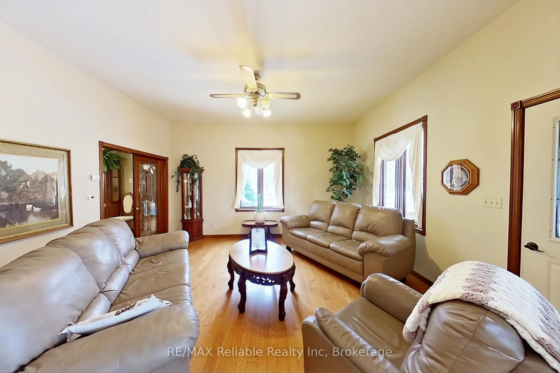 Photo 17 of 67 Rattenbury Street W, Central Huron, Clinton — HOMEH