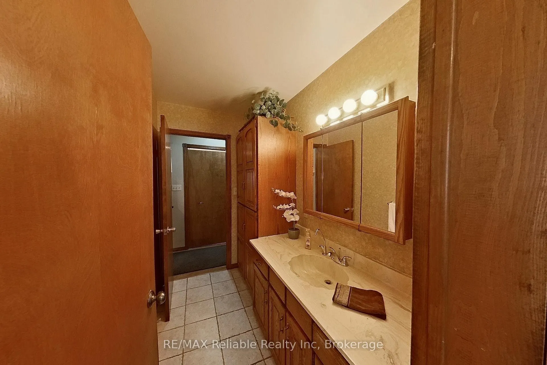 Photo 25 of 67 Rattenbury Street W, Central Huron, Clinton — HOMEH