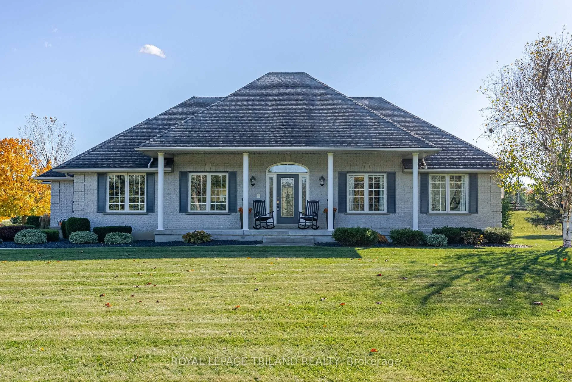 Photo 3 of 5017 Hamilton Road, Thames Centre, Rural Thames Centre — HOMEH