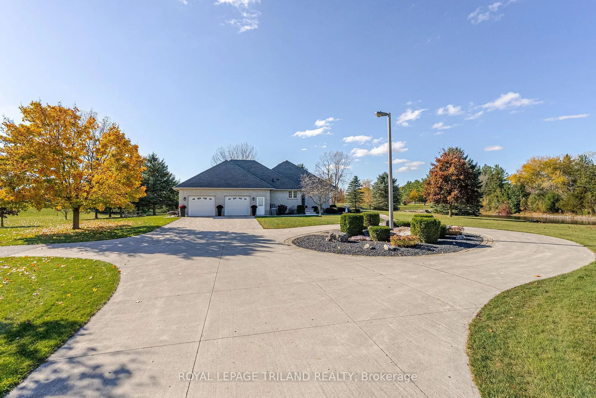 Photo 5 of 5017 Hamilton Road, Thames Centre, Rural Thames Centre — HOMEH