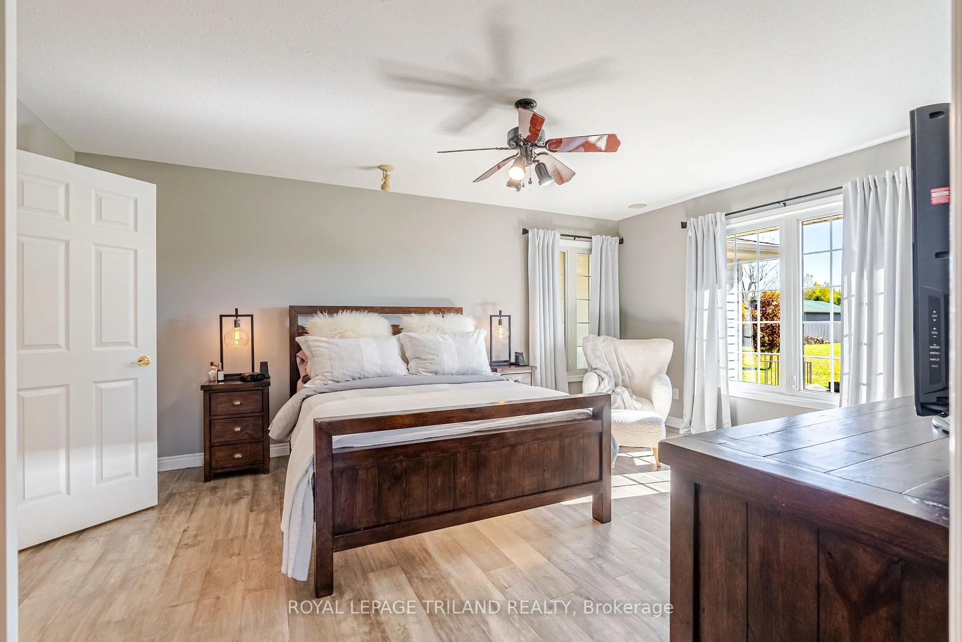 Photo 20 of 5017 Hamilton Road, Thames Centre, Rural Thames Centre — HOMEH