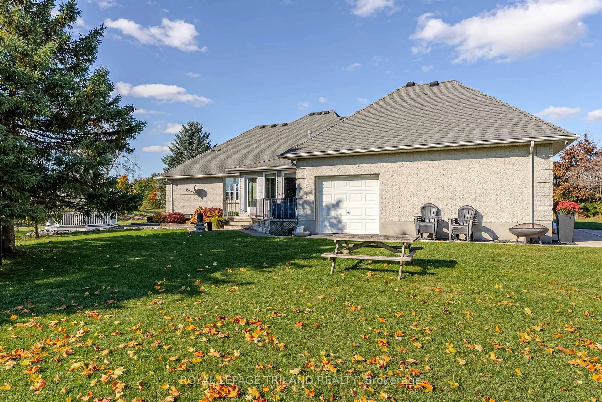 Photo 38 of 5017 Hamilton Road, Thames Centre, Rural Thames Centre — HOMEH