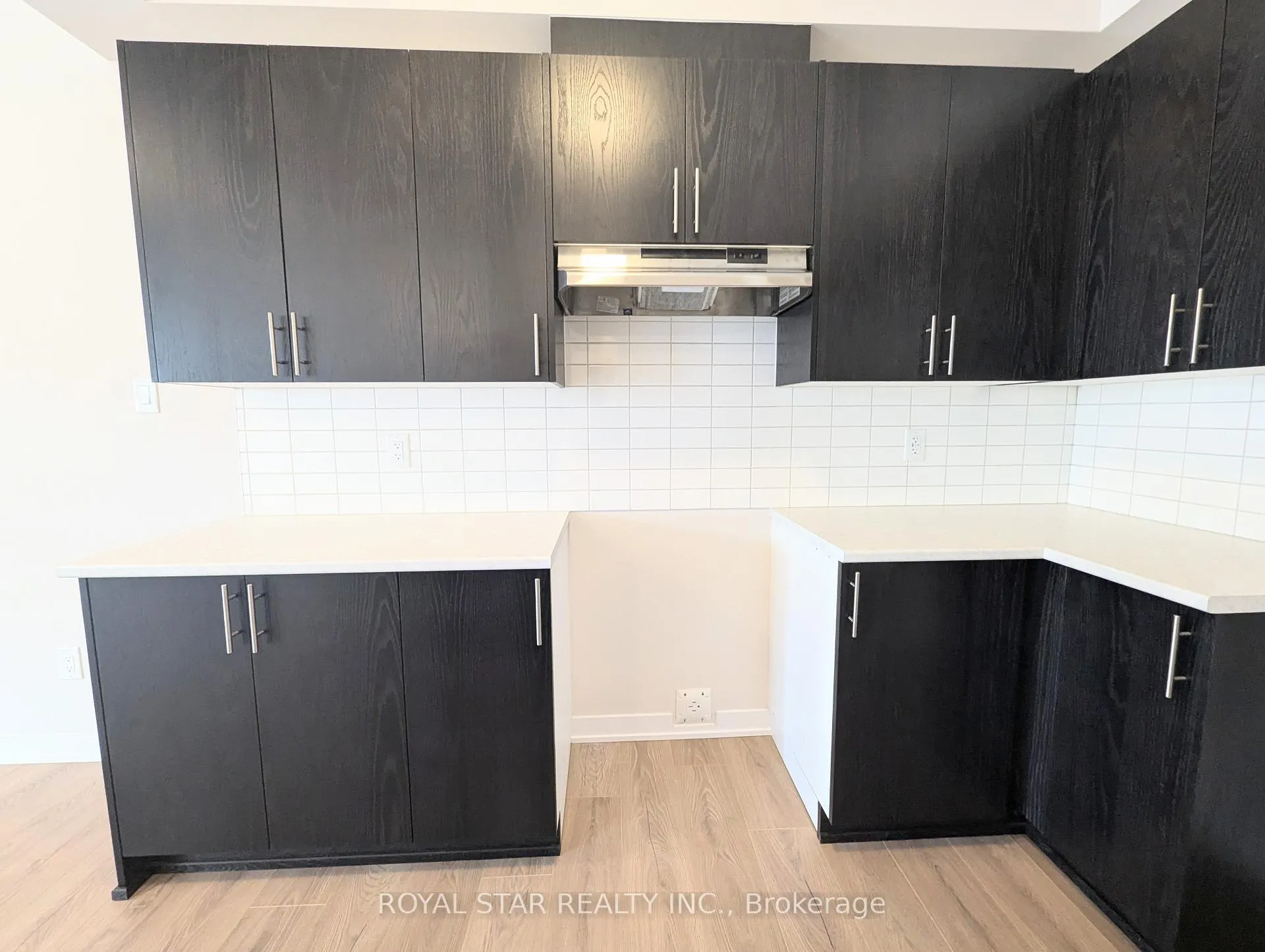 Photo 6 of 127 Beebalm Crescent, Ottawa, Barrhaven - Half Moon Bay — HOMEH