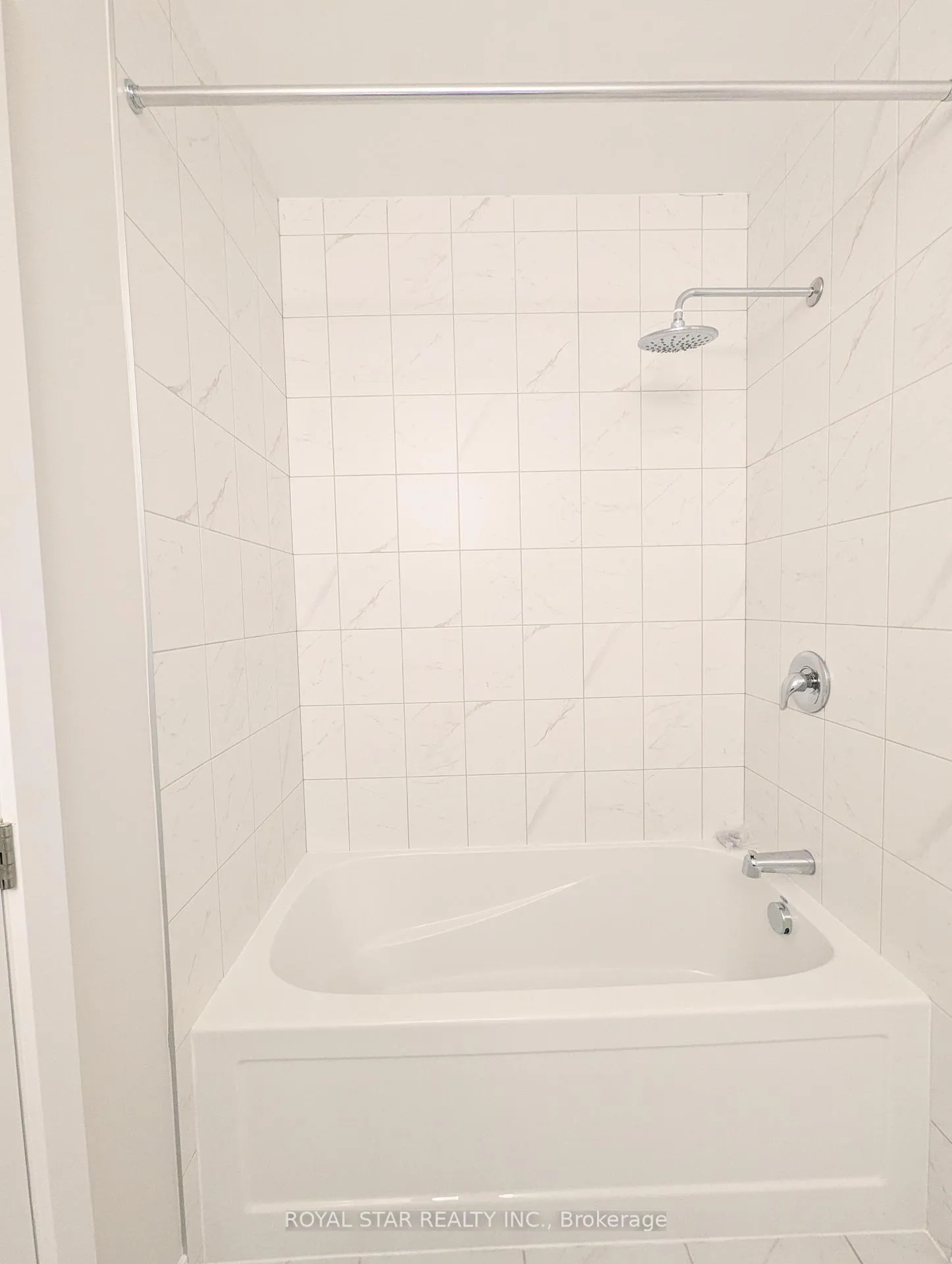 Photo 24 of 127 Beebalm Crescent, Ottawa, Barrhaven - Half Moon Bay — HOMEH