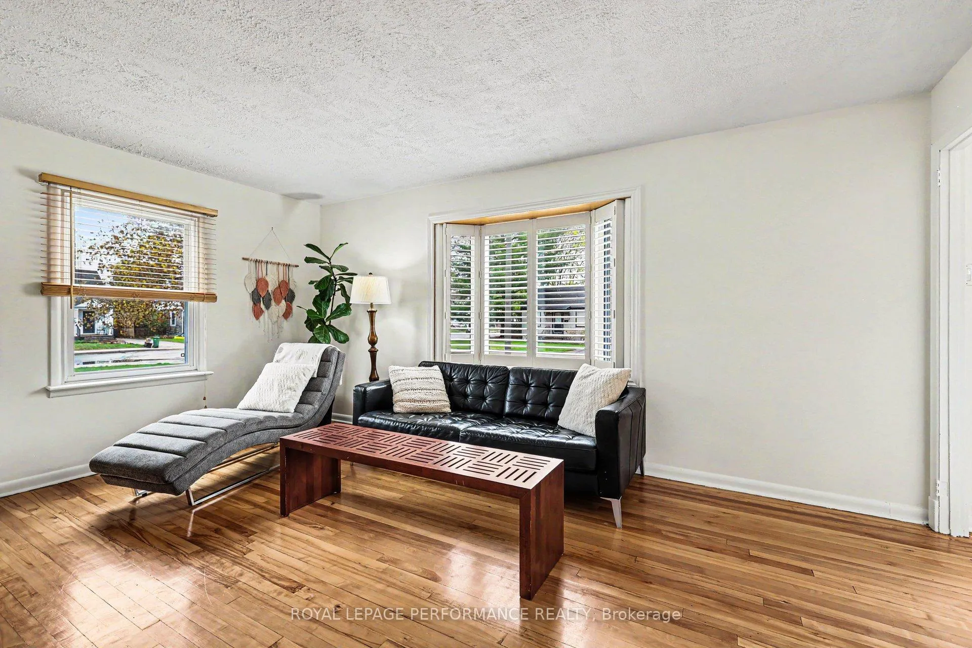 Photo 3 of 5 Marshall Avenue, Ottawa, Carlington — HOMEH