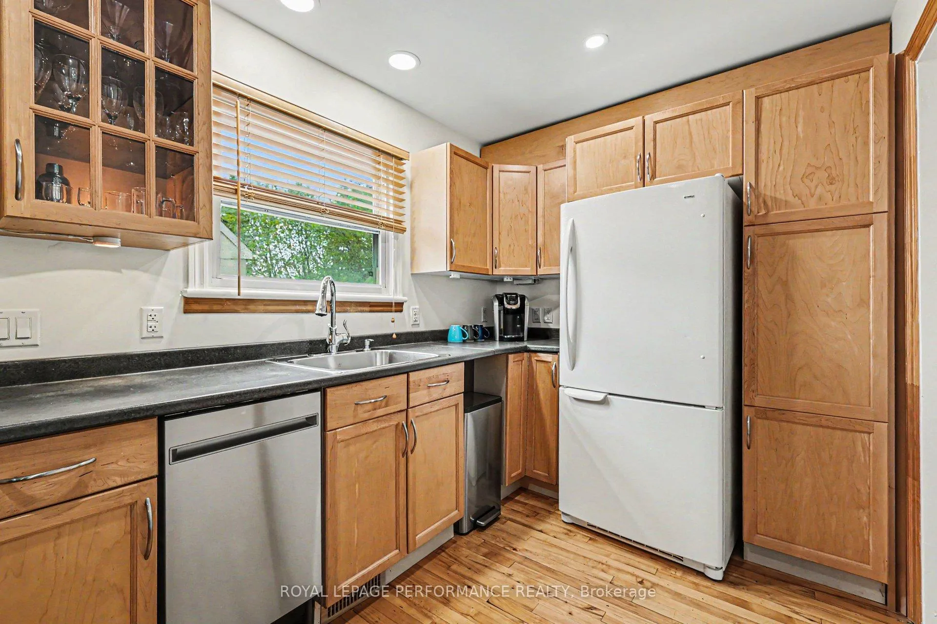 Photo 8 of 5 Marshall Avenue, Ottawa, Carlington — HOMEH