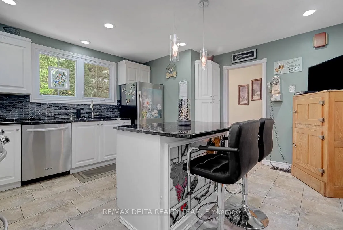 Photo 13 of 1079 Laporte Street, Ottawa, Beacon Hill South — HOMEH