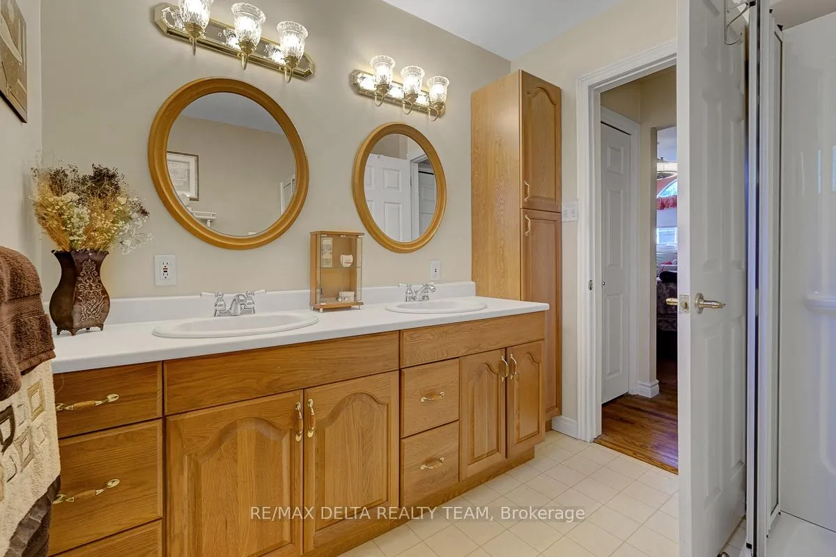 Photo 21 of 1079 Laporte Street, Ottawa, Beacon Hill South — HOMEH