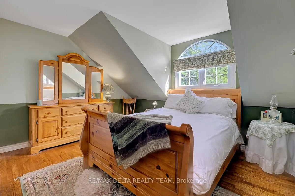 Photo 22 of 1079 Laporte Street, Ottawa, Beacon Hill South — HOMEH