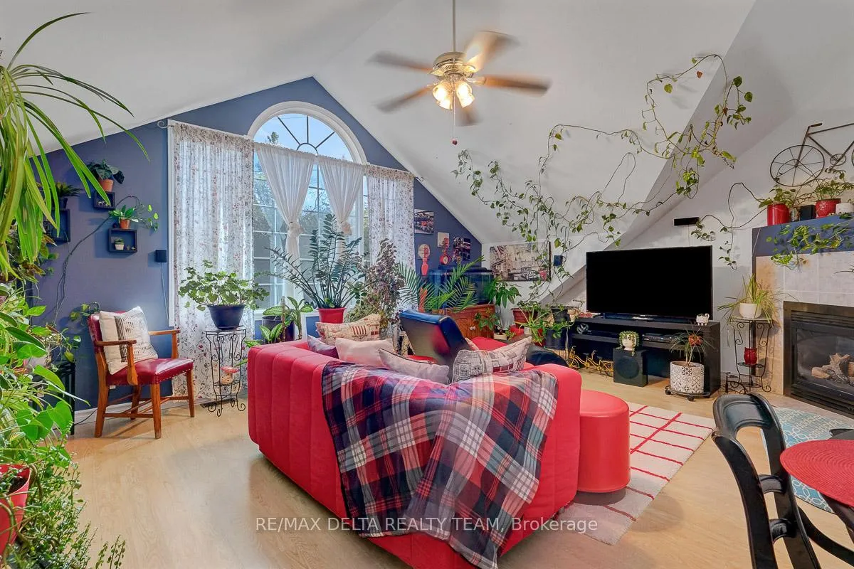 Photo 32 of 1079 Laporte Street, Ottawa, Beacon Hill South — HOMEH