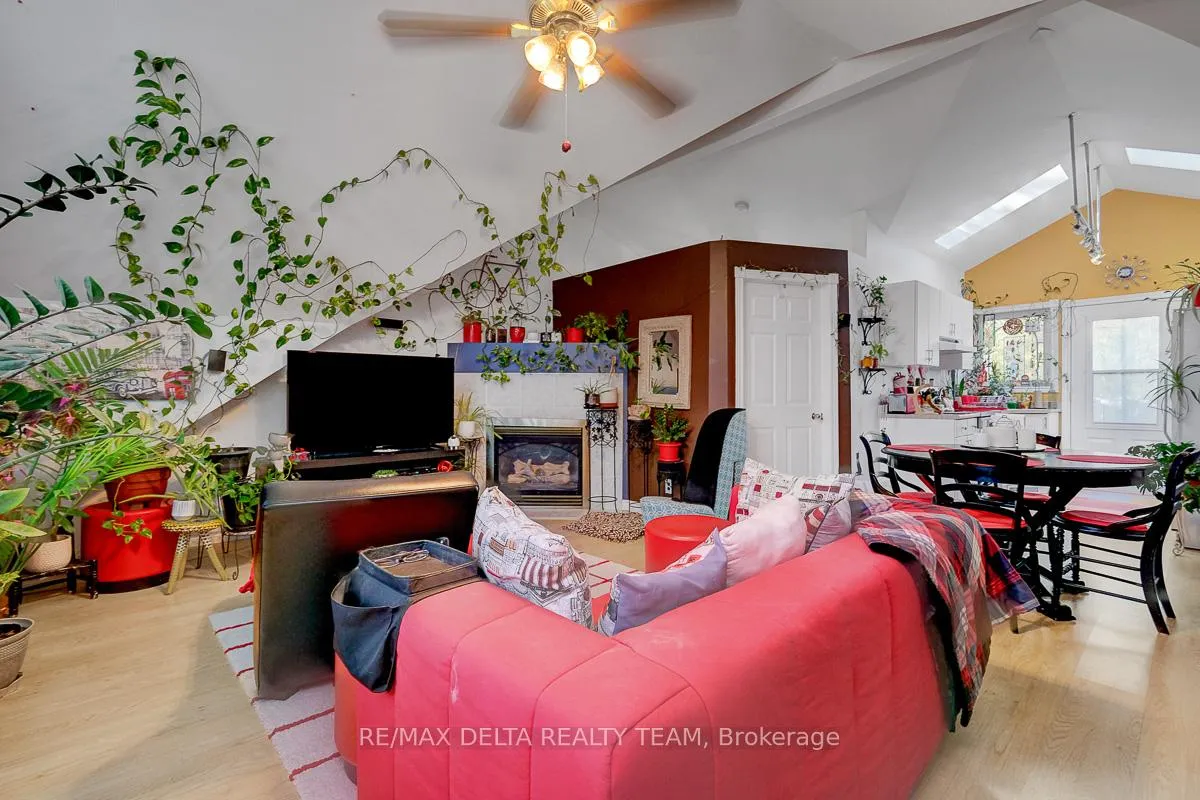 Photo 33 of 1079 Laporte Street, Ottawa, Beacon Hill South — HOMEH