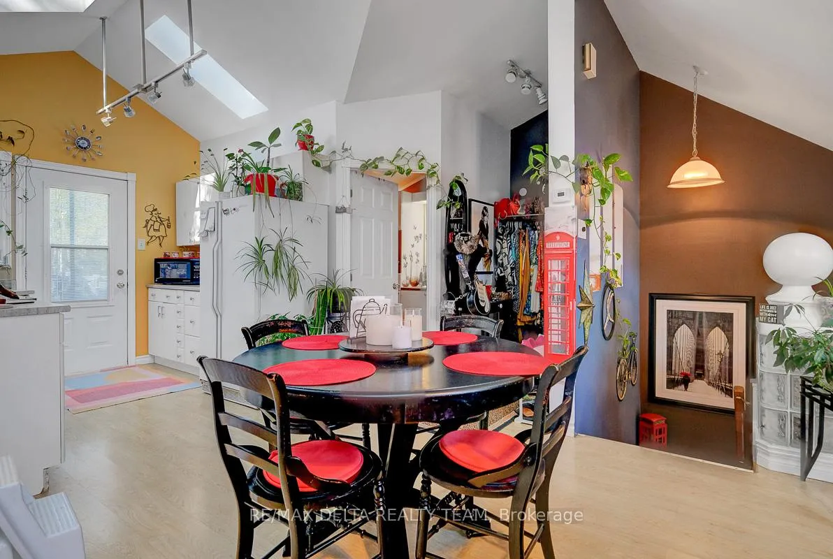 Photo 35 of 1079 Laporte Street, Ottawa, Beacon Hill South — HOMEH