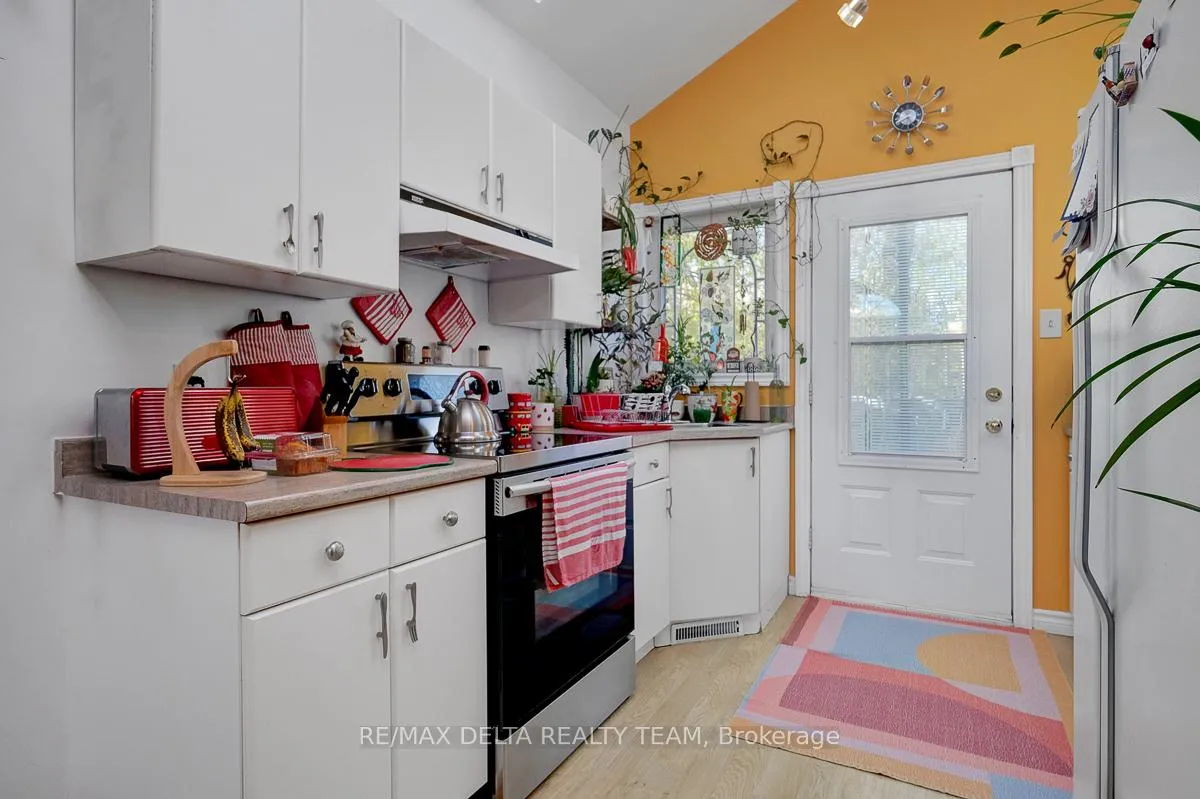 Photo 36 of 1079 Laporte Street, Ottawa, Beacon Hill South — HOMEH