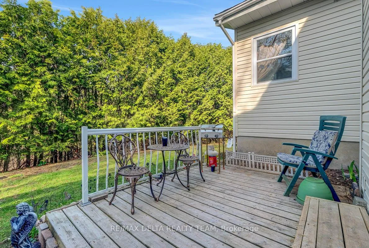 Photo 43 of 1079 Laporte Street, Ottawa, Beacon Hill South — HOMEH
