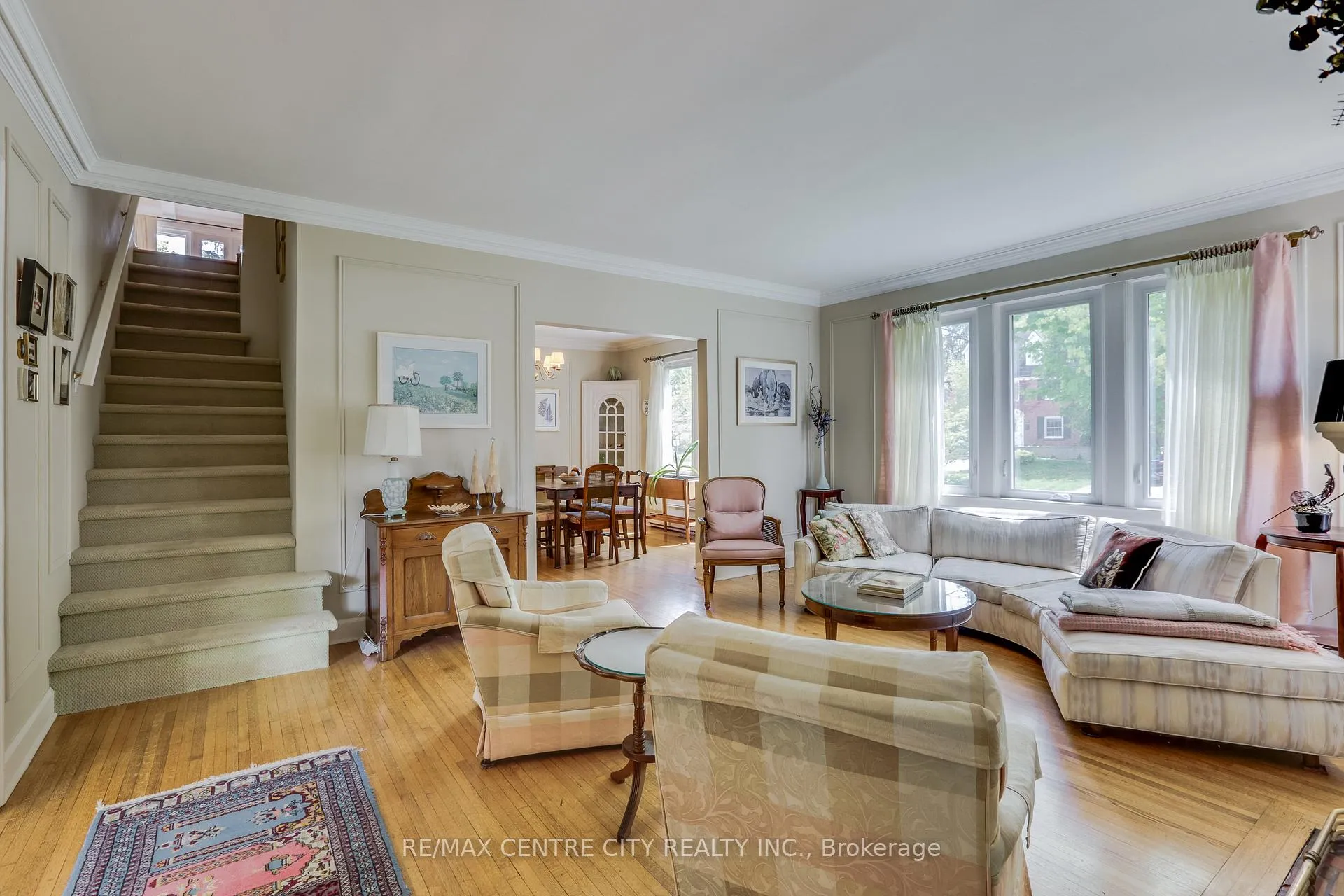 Photo 4 of 1008 Waterloo Street, London, East B — HOMEH