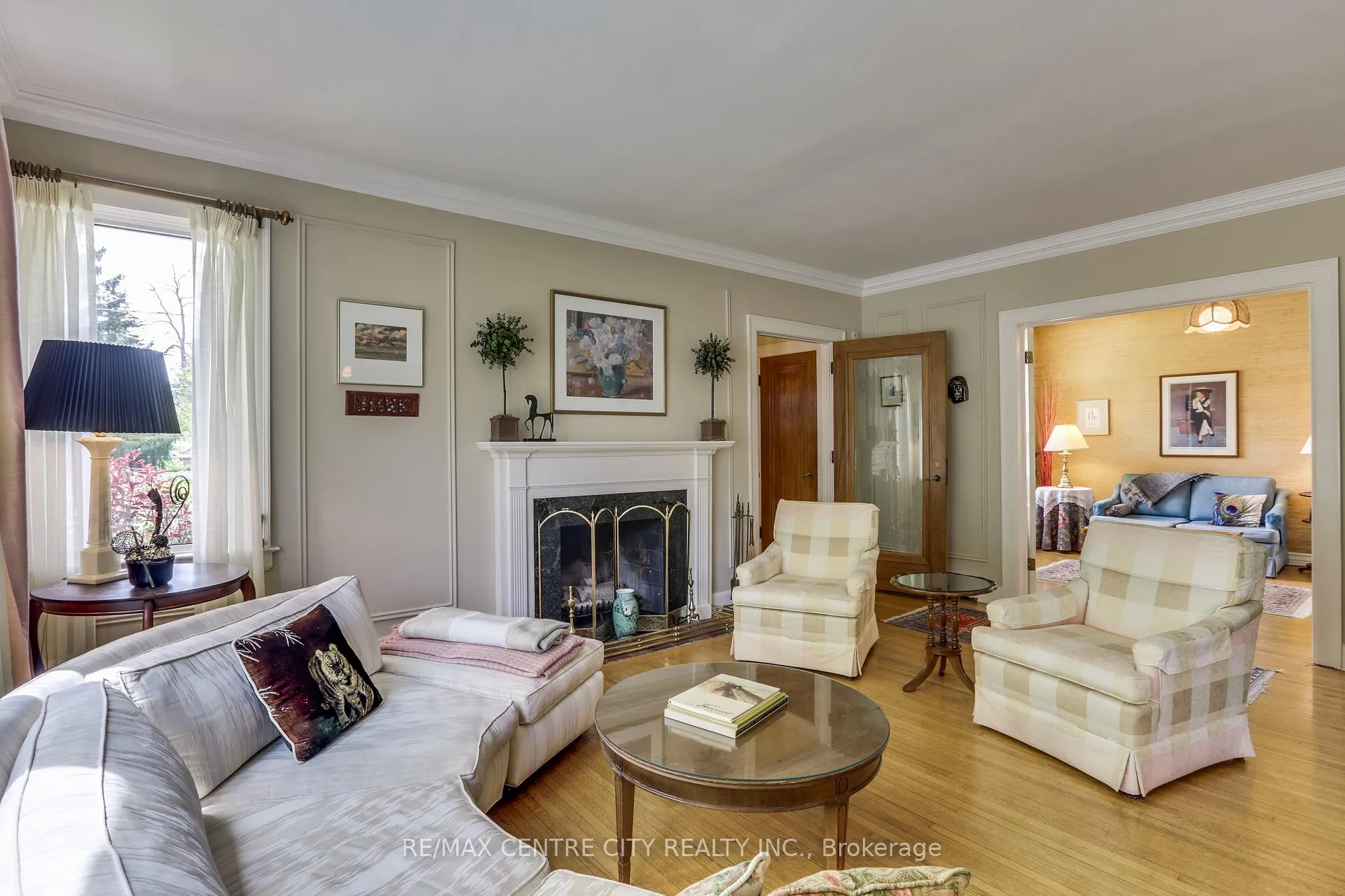 Photo 5 of 1008 Waterloo Street, London, East B — HOMEH