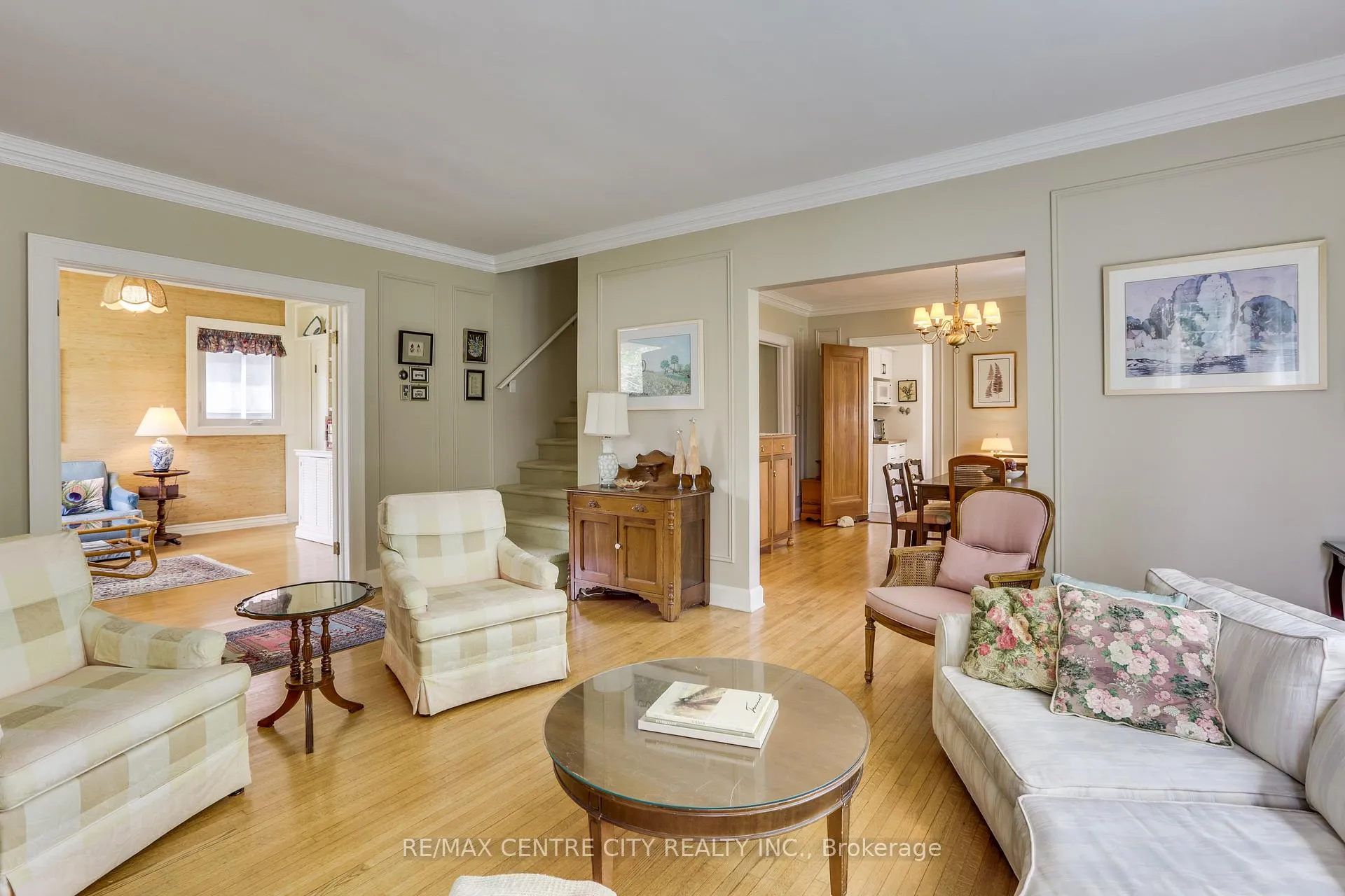 Photo 6 of 1008 Waterloo Street, London, East B — HOMEH