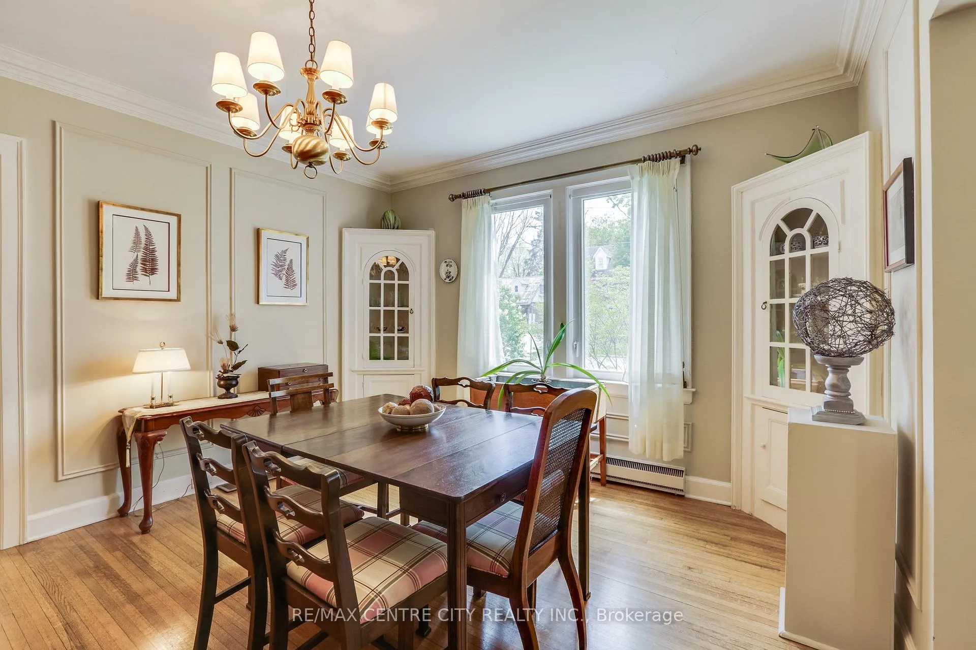 Photo 8 of 1008 Waterloo Street, London, East B — HOMEH