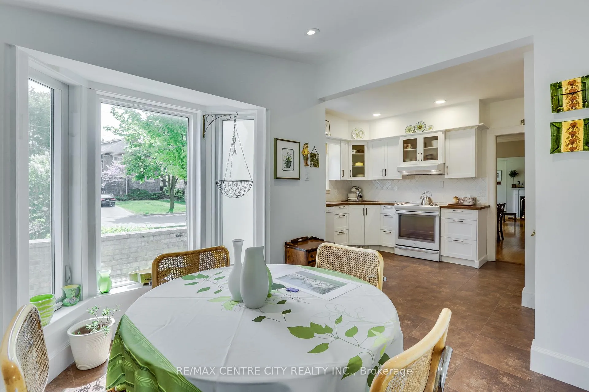 Photo 20 of 1008 Waterloo Street, London, East B — HOMEH