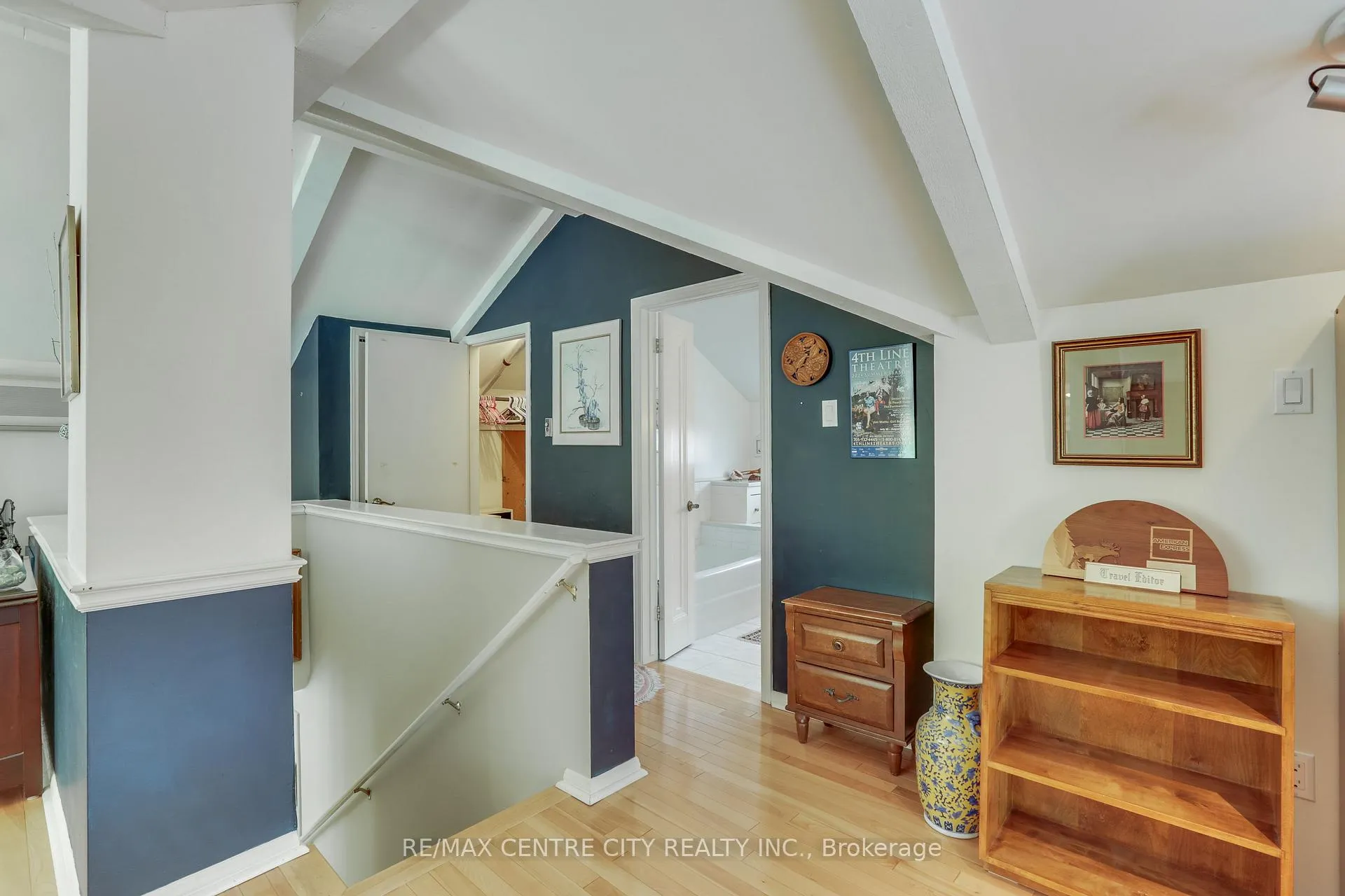 Photo 22 of 1008 Waterloo Street, London, East B — HOMEH