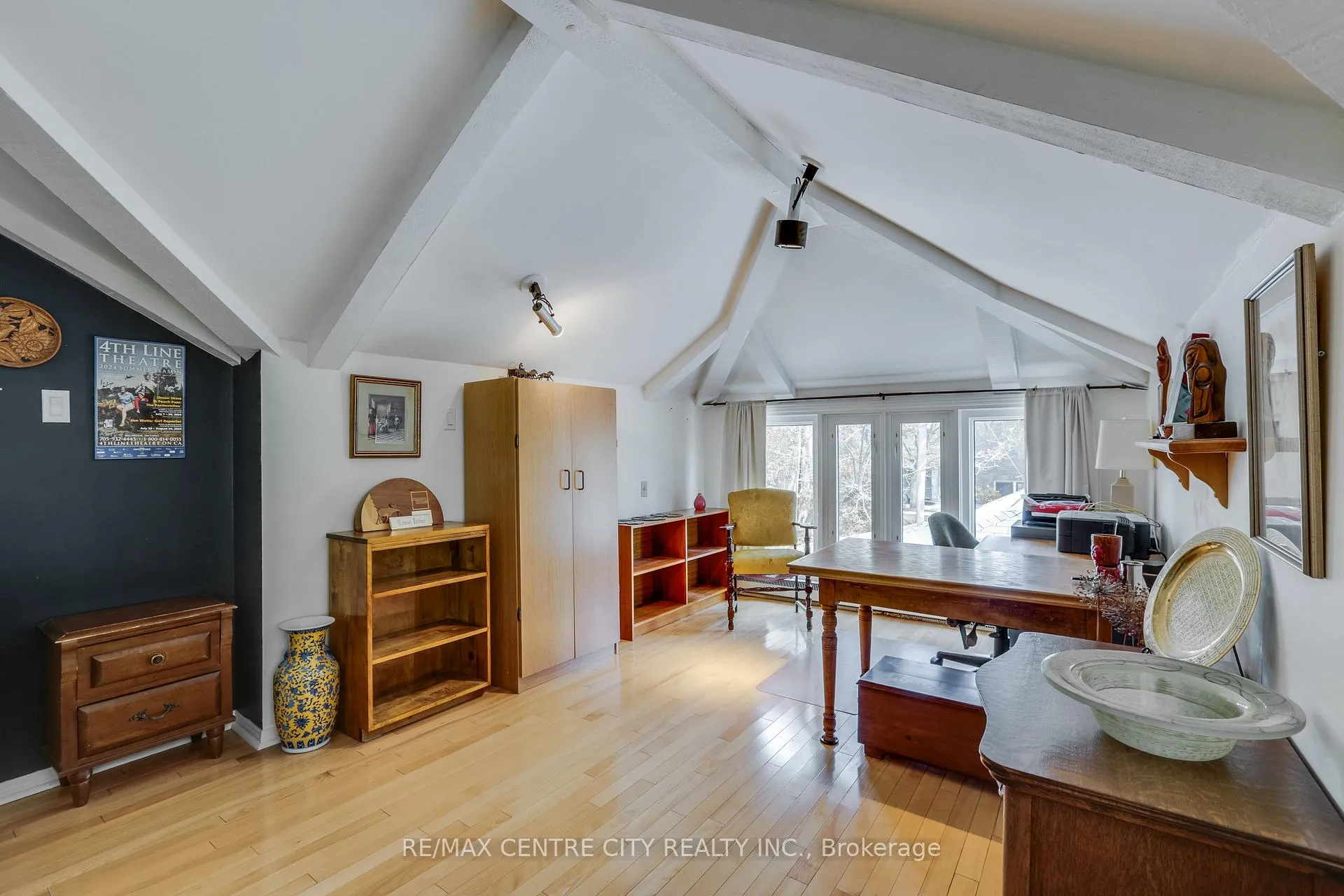 Photo 25 of 1008 Waterloo Street, London, East B — HOMEH