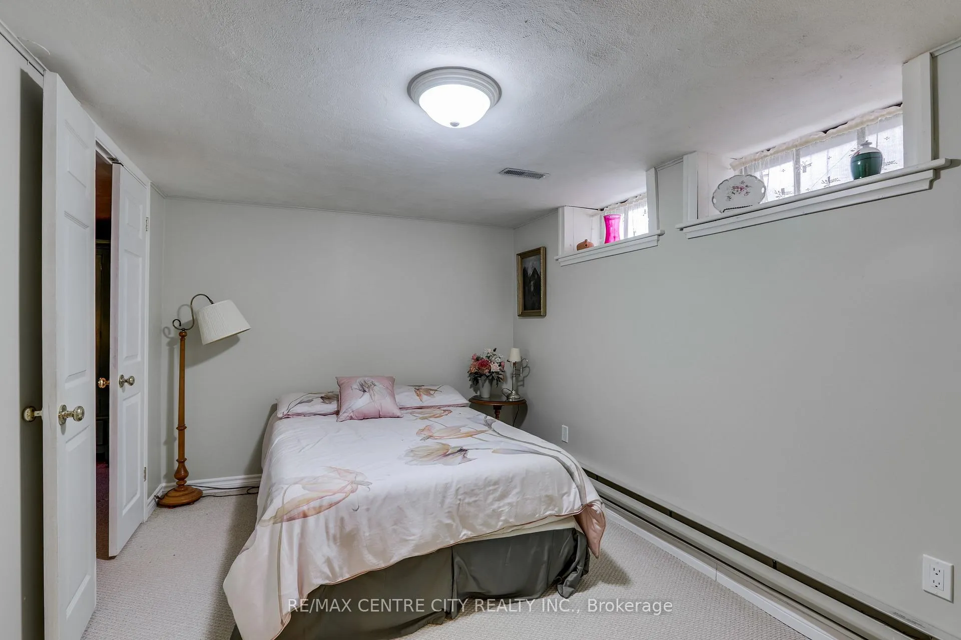 Photo 34 of 1008 Waterloo Street, London, East B — HOMEH