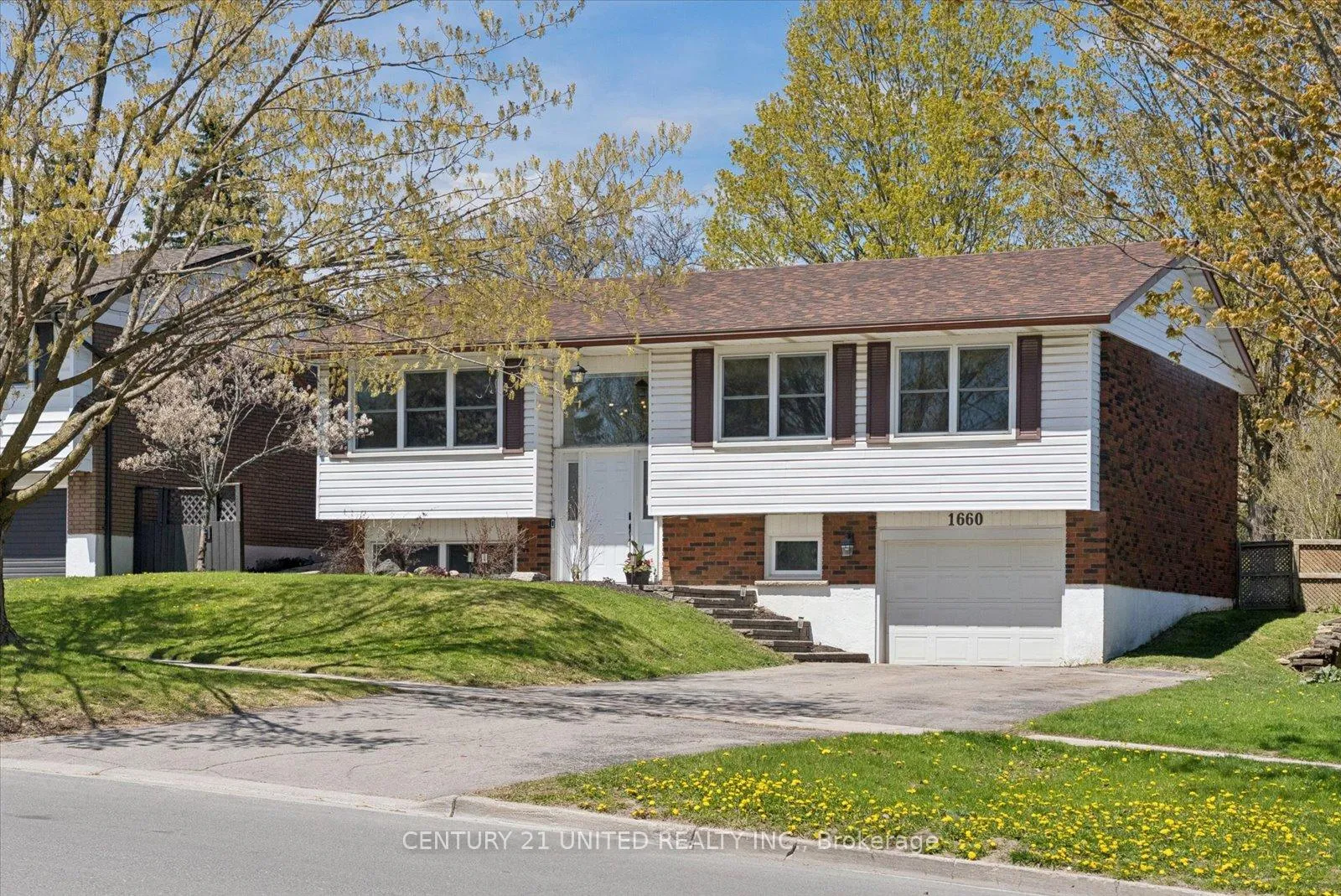 Photo 1 of 1660 Cherryhill Road, Peterborough, Monaghan Ward 2 — HOMEH