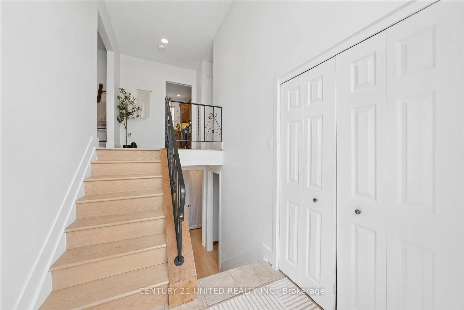 Photo 7 of 1660 Cherryhill Road, Peterborough, Monaghan Ward 2 — HOMEH
