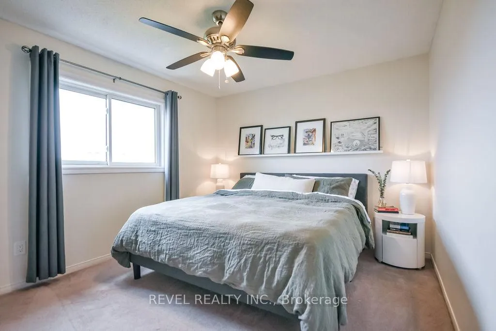 Photo 20 of 36 Athabaska Road, Barrie, Holly — HOMEH