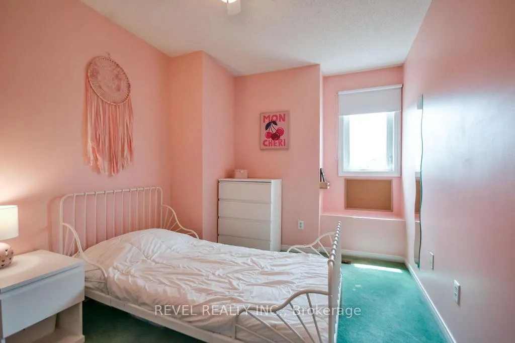 Photo 26 of 36 Athabaska Road, Barrie, Holly — HOMEH