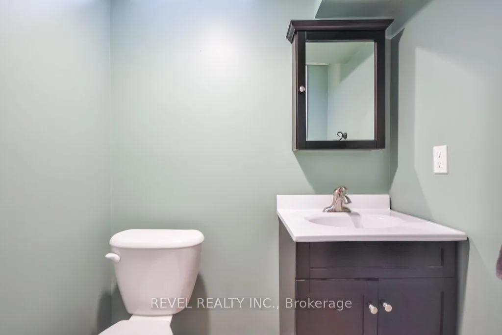 Photo 34 of 36 Athabaska Road, Barrie, Holly — HOMEH